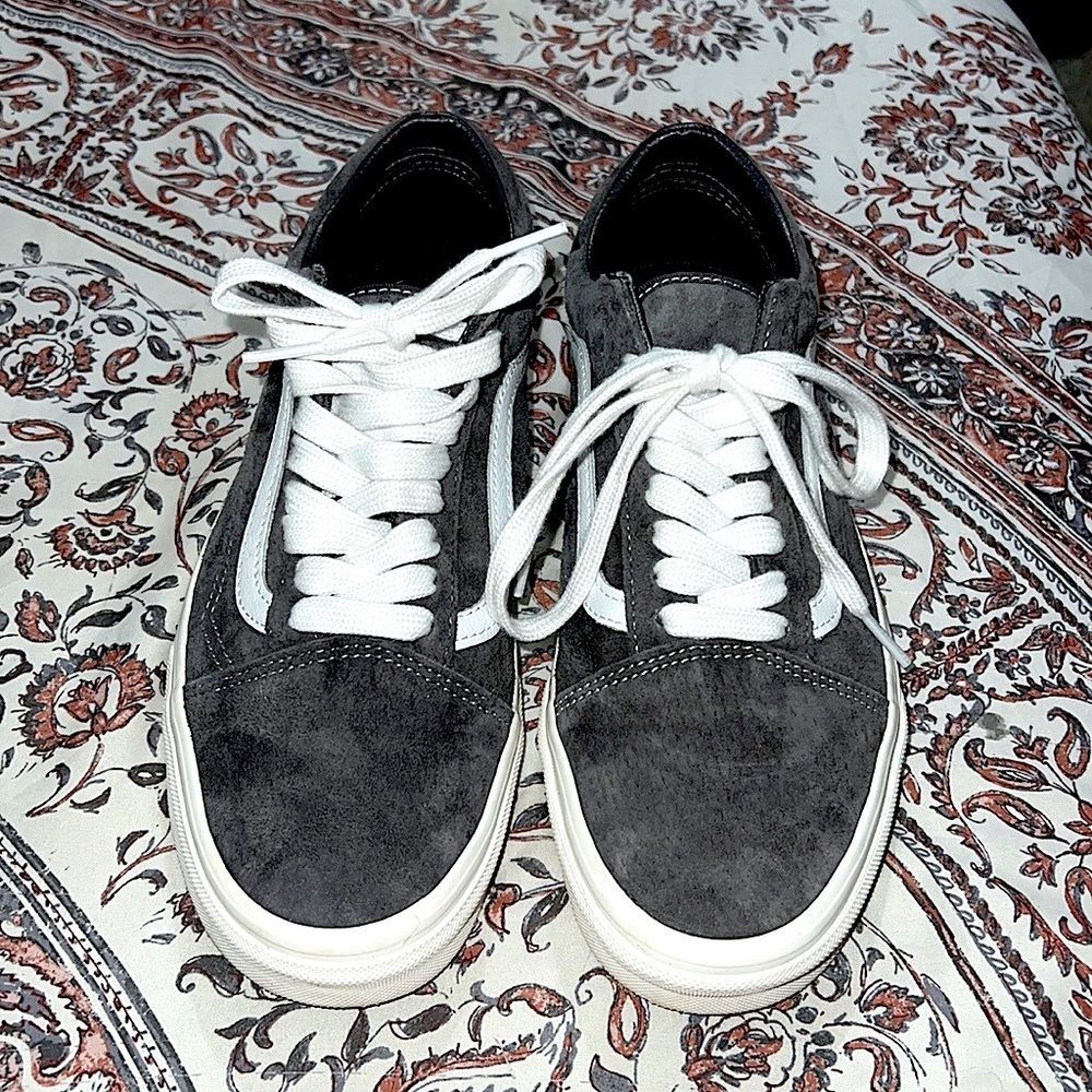 Grey Pig Suede Vans